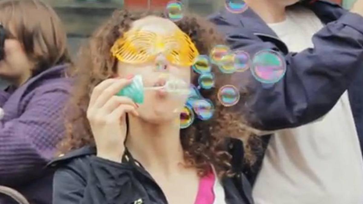 baloanele de sapun au paralizat traficul din moscova