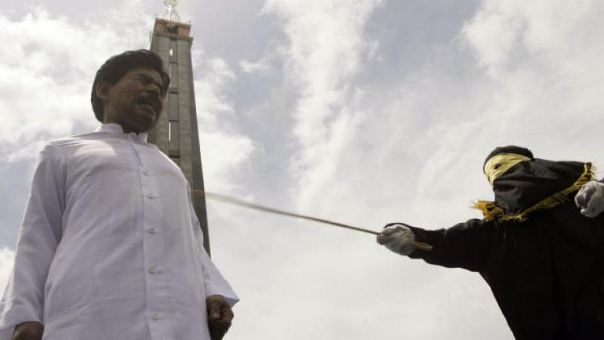 drama unui barbat din arabia saudita care trebuie sa stea in inchisoare pana va fi iertat de tatal