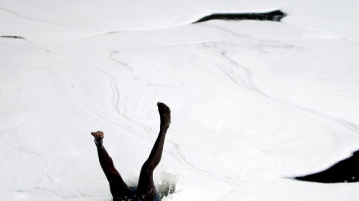 peisajul pe care multi nu si l pot explica oamenii par ca inoata in zapada