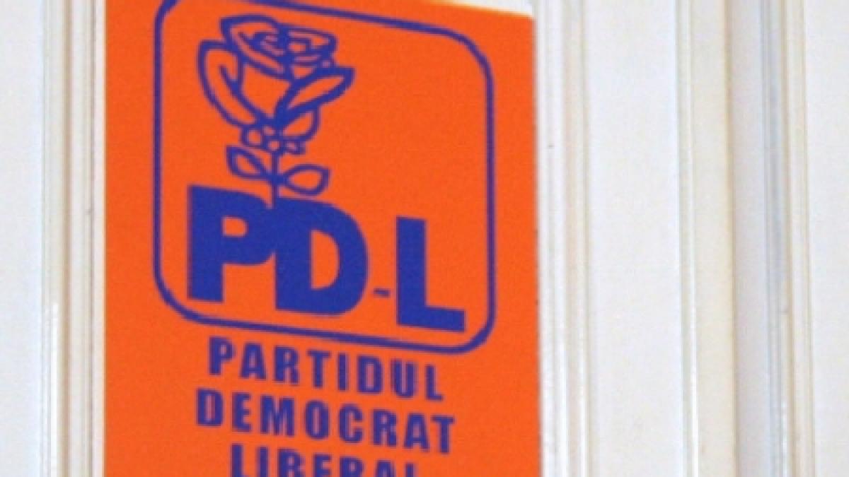 emotii in cadrul pdl cu privire la motiunea de cenzura am emotii s ar putea sa treaca vedeti cati