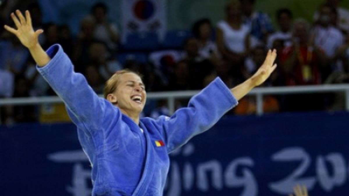 alina dumitru si andreea chitu campioane europene la judo