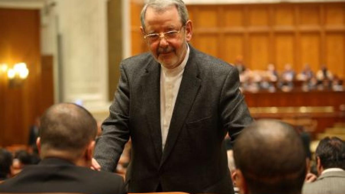 senatorul pdl radu f alexandru a demisionat din cna