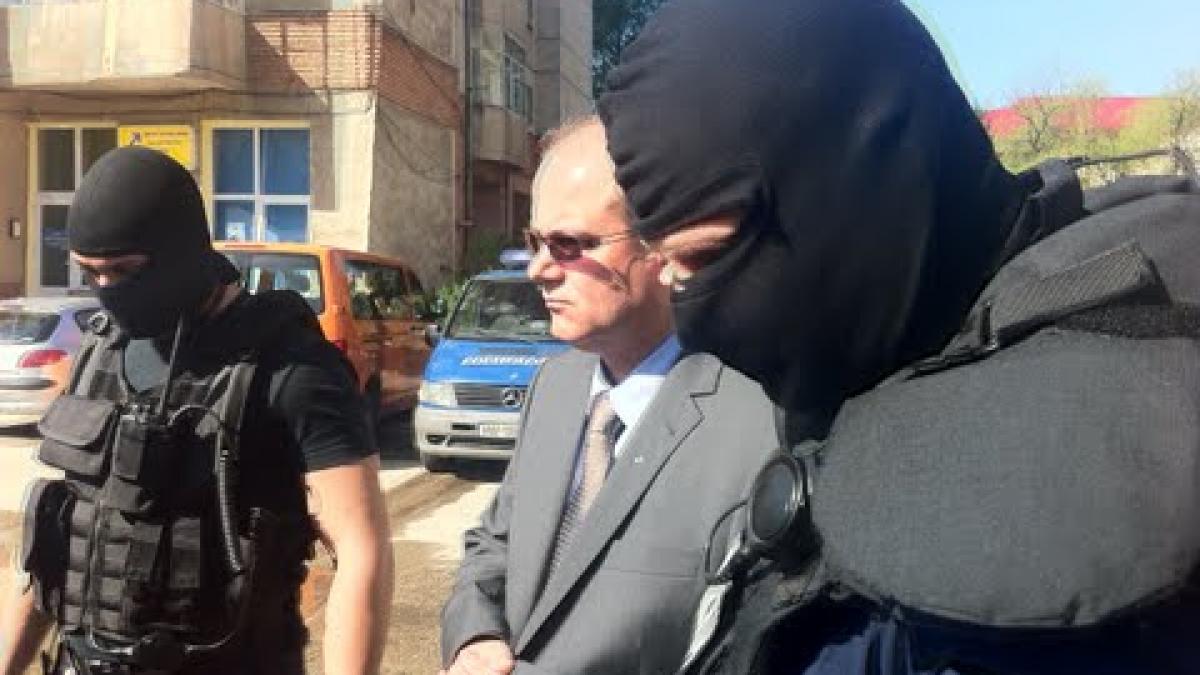 seful apia caras severin si doi primari din judet arestati intr un dosar privind fraude cu fonduri