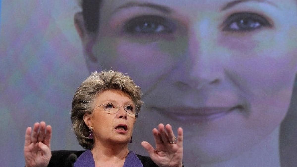 comisarul european viviane reding boicoteaza euro 2012 din ucraina din motive politice