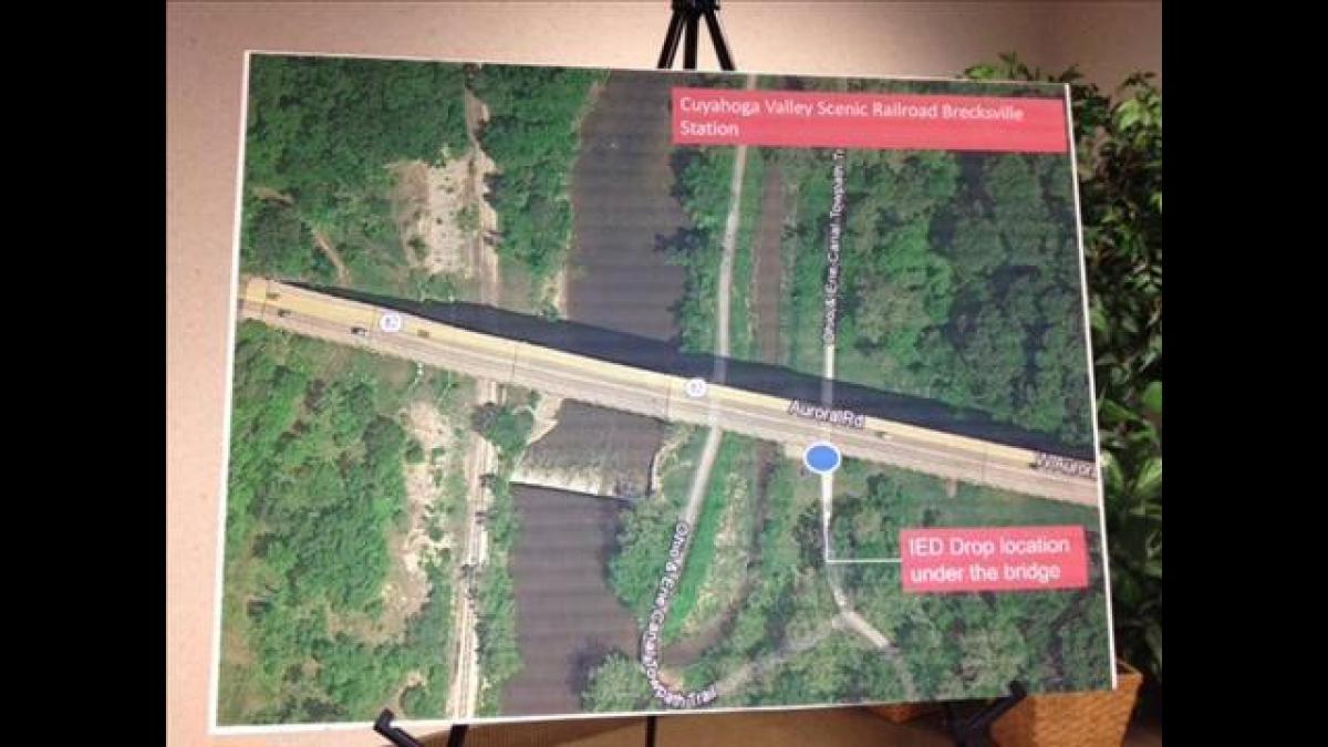 cinci barbati care planuiau sa arunce in aer un pod din sua arestati de fbi