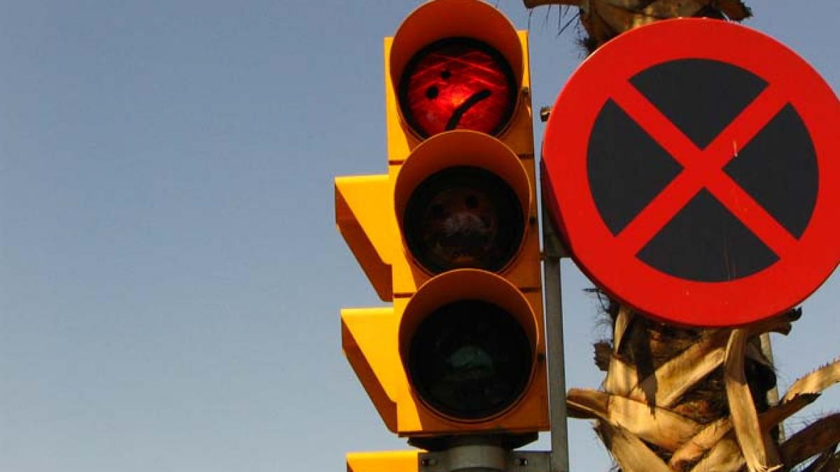 un tanar a calmat un oras intreg devenind politist de ocazie vezi gestul acestuia