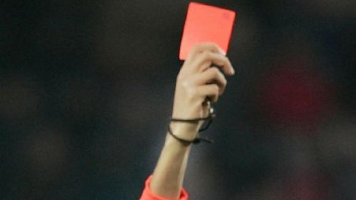 halucinant a luat cartonas rosu pentru ca a recunoscut simularea unui fault