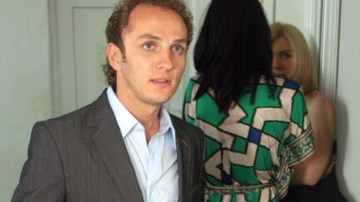 mihai traistariu si oana zavoranu vor sa faca ordine pe internet solicita interzicerea