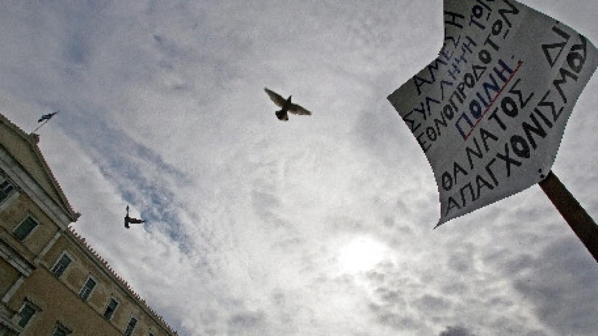 grecia 30 de militanti neonazisti au patruns in sase sectii de votare din atena