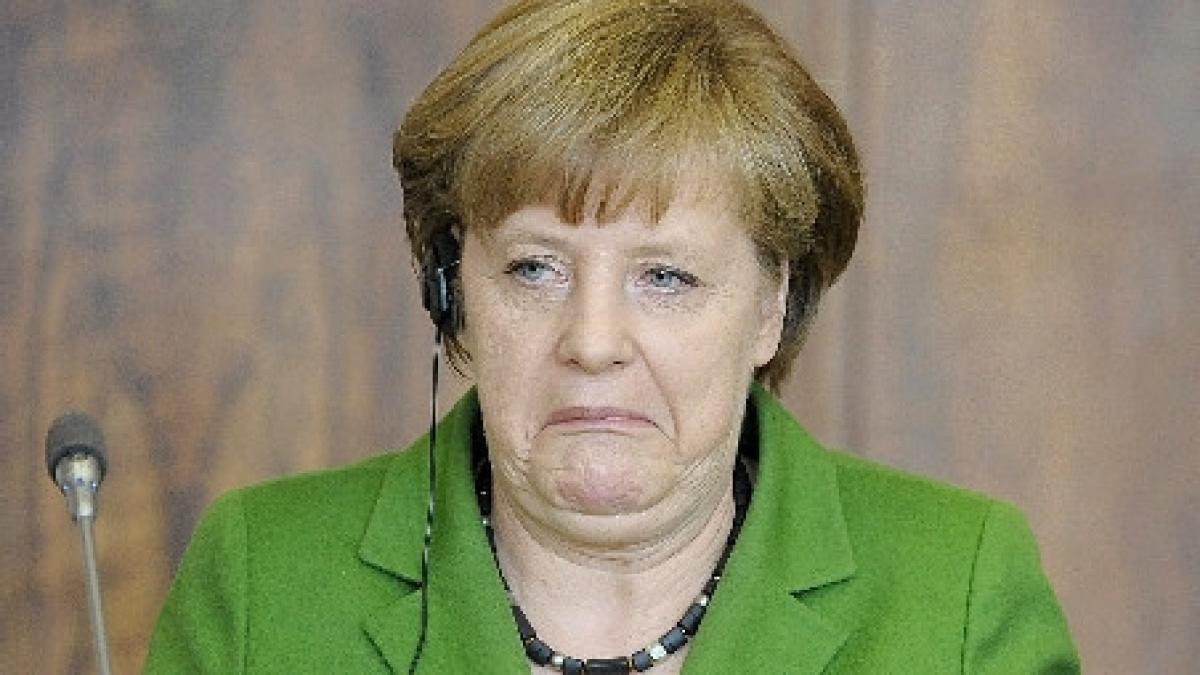 francois hollande se va intalni cu angela merkel pe 16 mai