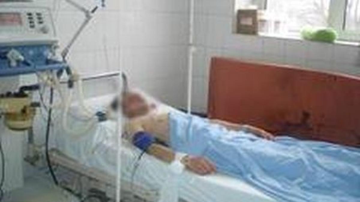 un militar roman ranit anul trecut in afganistan a murit la spital avea 25 de ani si era internat