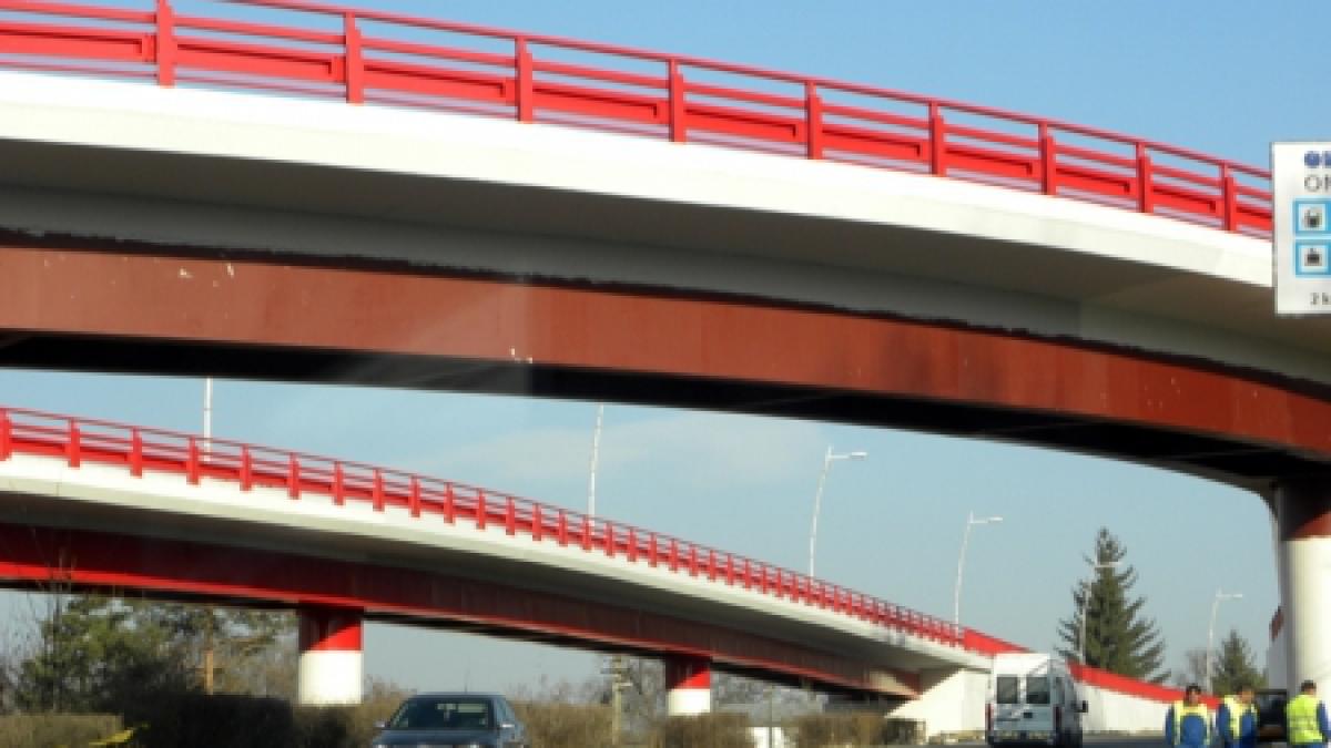 in urma cu o luna ne mandream cu el acum ne facem griji pentru siguranta noastra pasajul rutier de