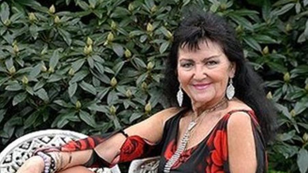 la 70 de ani sexational pam e gata sa si piarda virginitatea