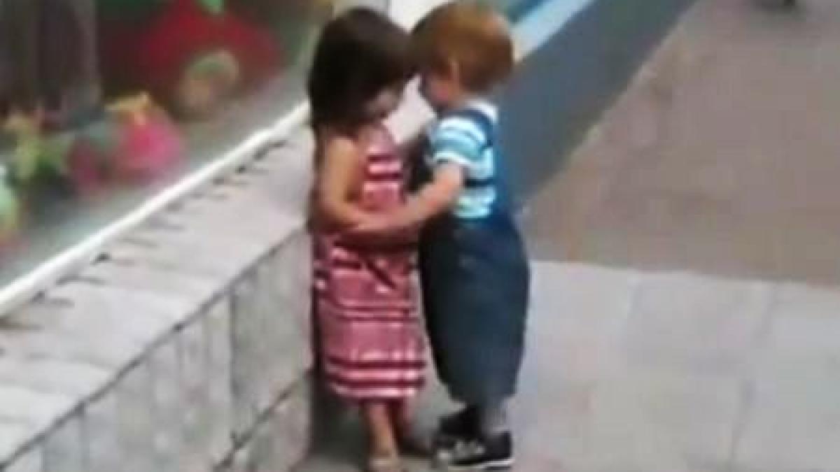 daca nu reusesti din prima ridica te de pe trotuar si incearca din nou cel mai simpatic cuplu de