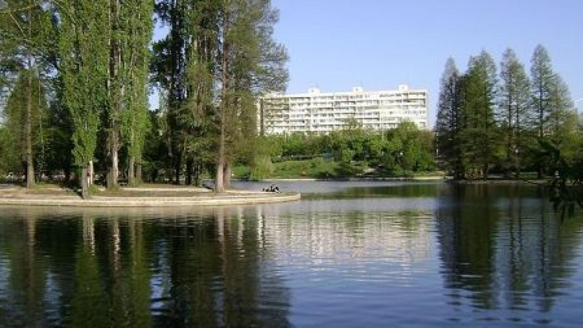 tragedie in parcul ior din capitala o fetita de 2 ani s a inecat intr o fantana arteziana