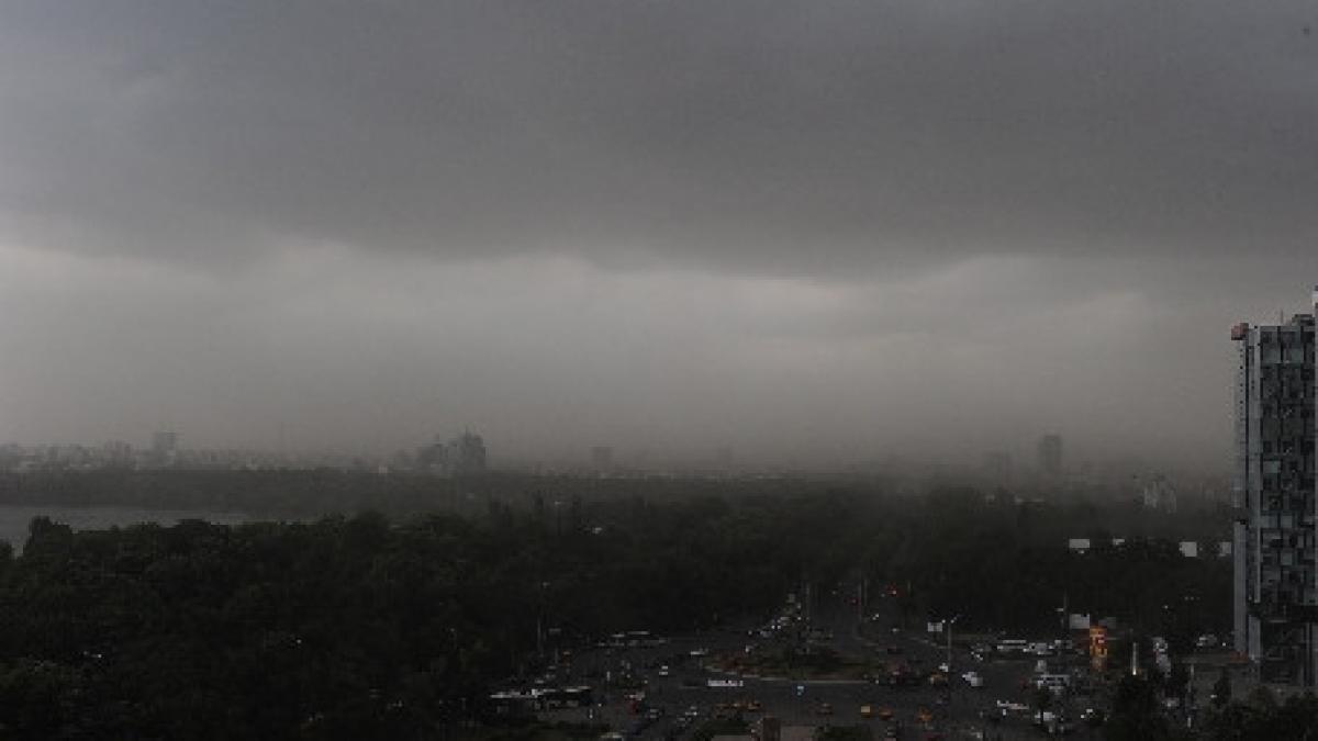 cod galben de ploi vijelii si grindina pana luni dimineata vezi aici zonele vizate