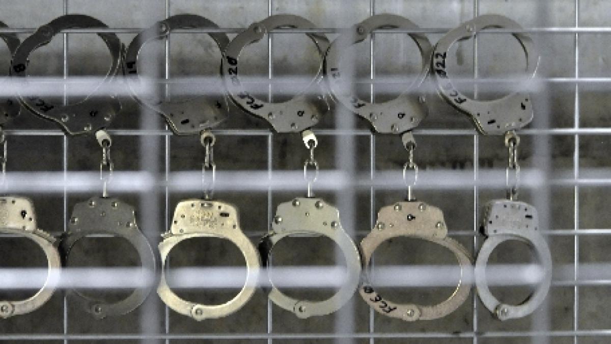 un apropiat al fratilor camataru s a predat