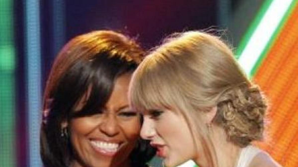 maria lucia hohan rochii de 400 de euro pentru celebritatile de la hollywood