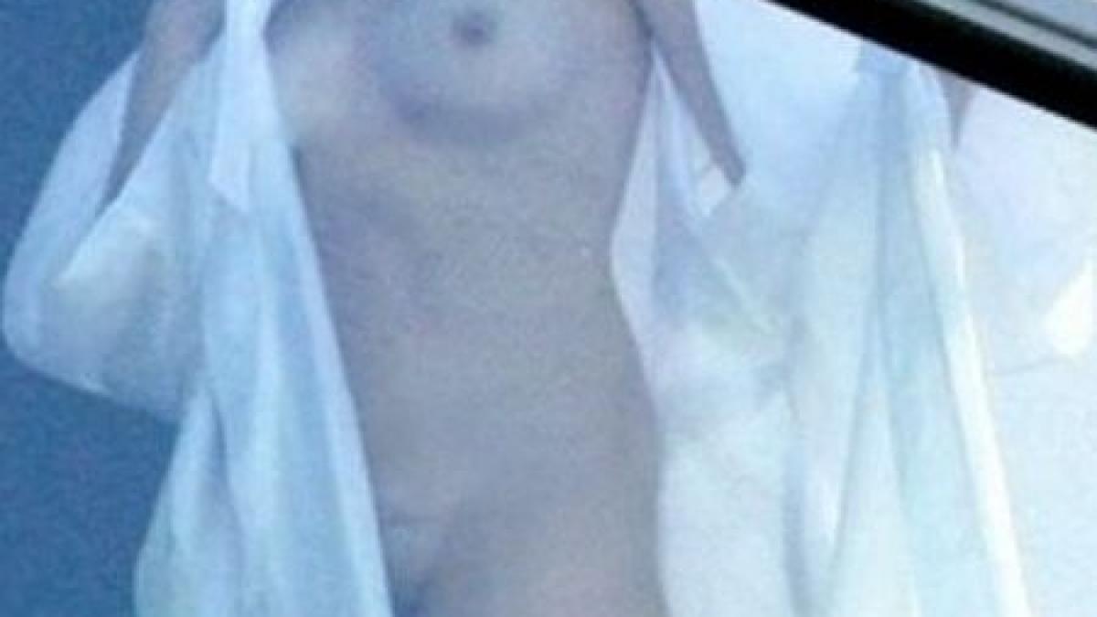 actrita de oscar care a socat prin aparitia de pe balcon chiar si paparazzii au inmarmurit cand au