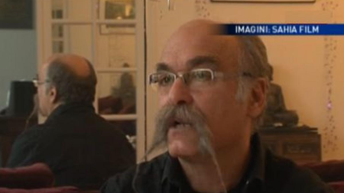 aplaudat 55 de minute la paris anonim in romania povestea regizorului petrica ionescu