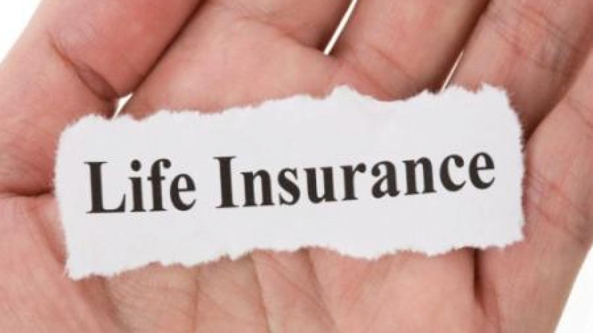 asigurare de viata vs asigurare privata