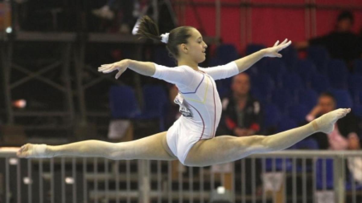 executivul a alocat 600 000 lei pentru premierea gimnastelor care au obtinut aur la europene