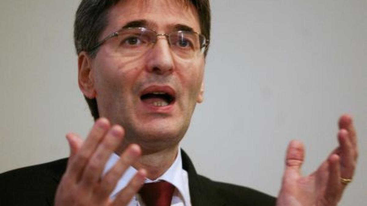 orban romania risca penalizari de 40 000 euro zi pentru intarzierea legii big brother