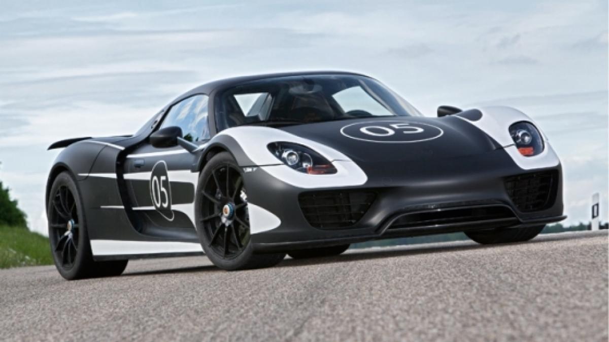 porsche 918 spyder isi arata fata in premiera