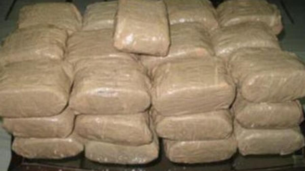 captura record de droguri trei tone de hasis confiscate de rusi in afganistan