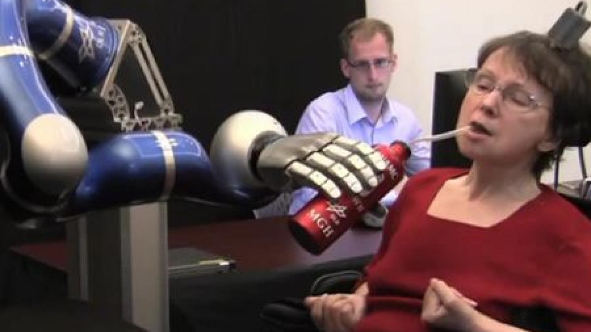 tehnica revolutionara care le a redat speranta doua persoane paralizate au controlat un brat