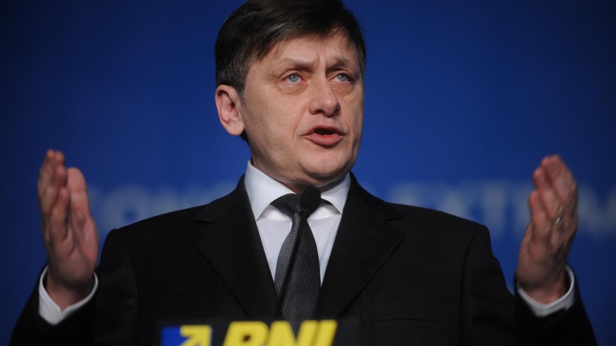 antonescu basescu nu si a ciuruit adversarii politici ci milioane de compatrioti