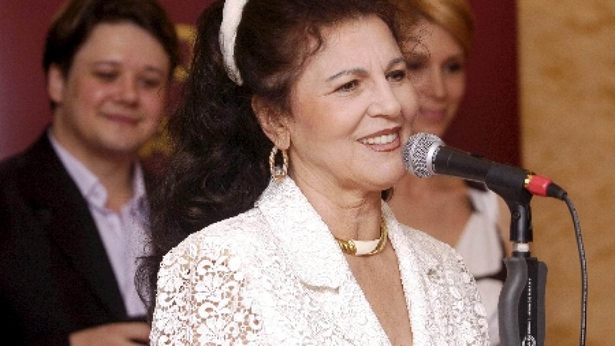 irina loghin a fost internata la spitalul militar aceasta este suspectata de atac cerebral