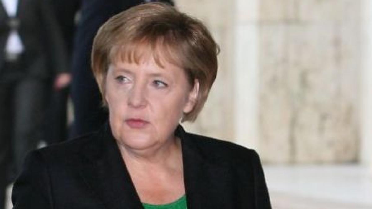 merkel vrea sa i intrebe pe greci daca doresc sau nu ramanerea lor in zona euro