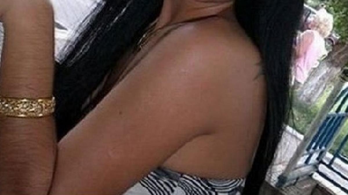 si a dorit sa fie sexy insa rezultatul a fost terifiant nici un barbat nu o mai vrea acum