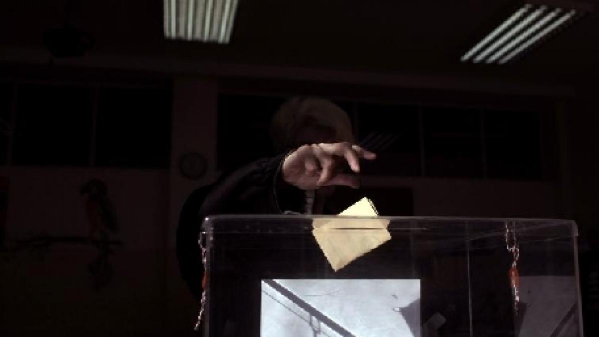 a inceput turul doi al scrutinului prezidential din serbia