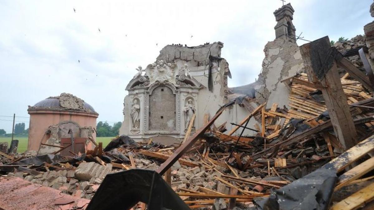 cutremurul ucigas din italia a fost urmat de cinci replici puternice haos si panica pe strazile