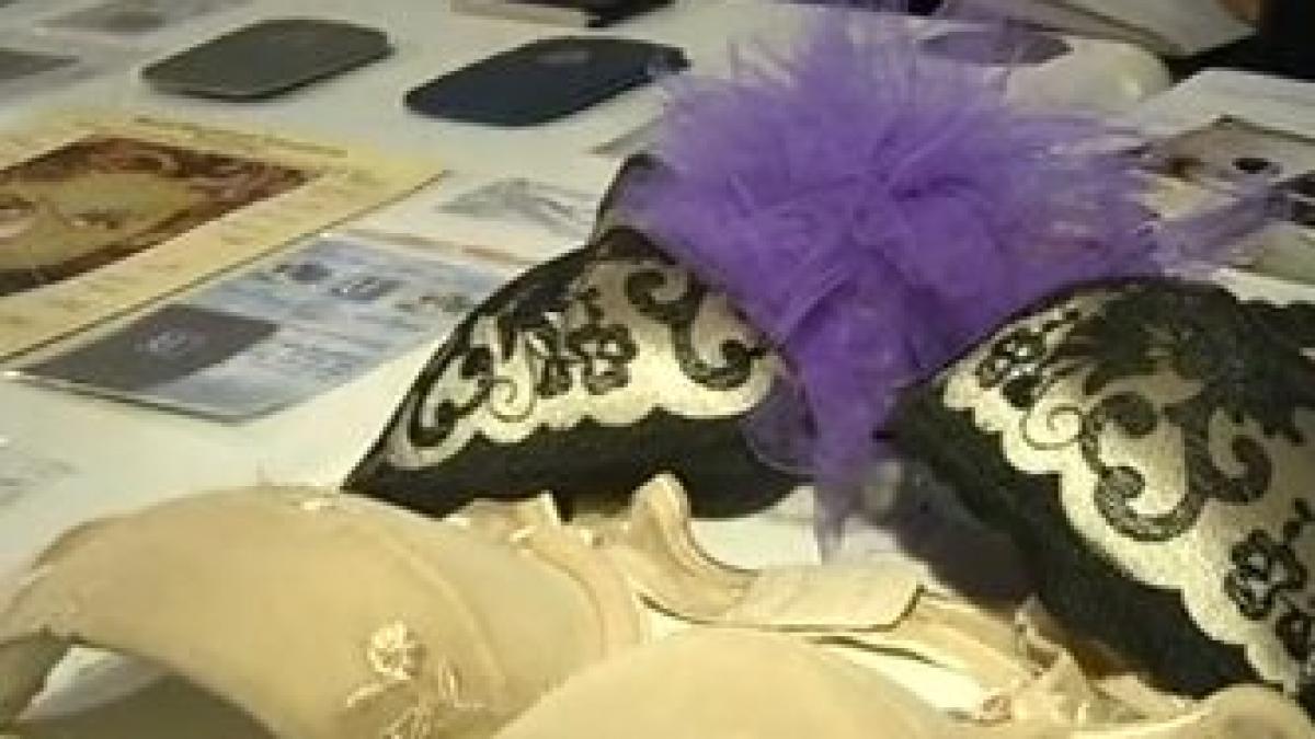 romanu i inventiv sutiene vibratoare si rochii vindecatoare la targul de la muzeul tehnic din