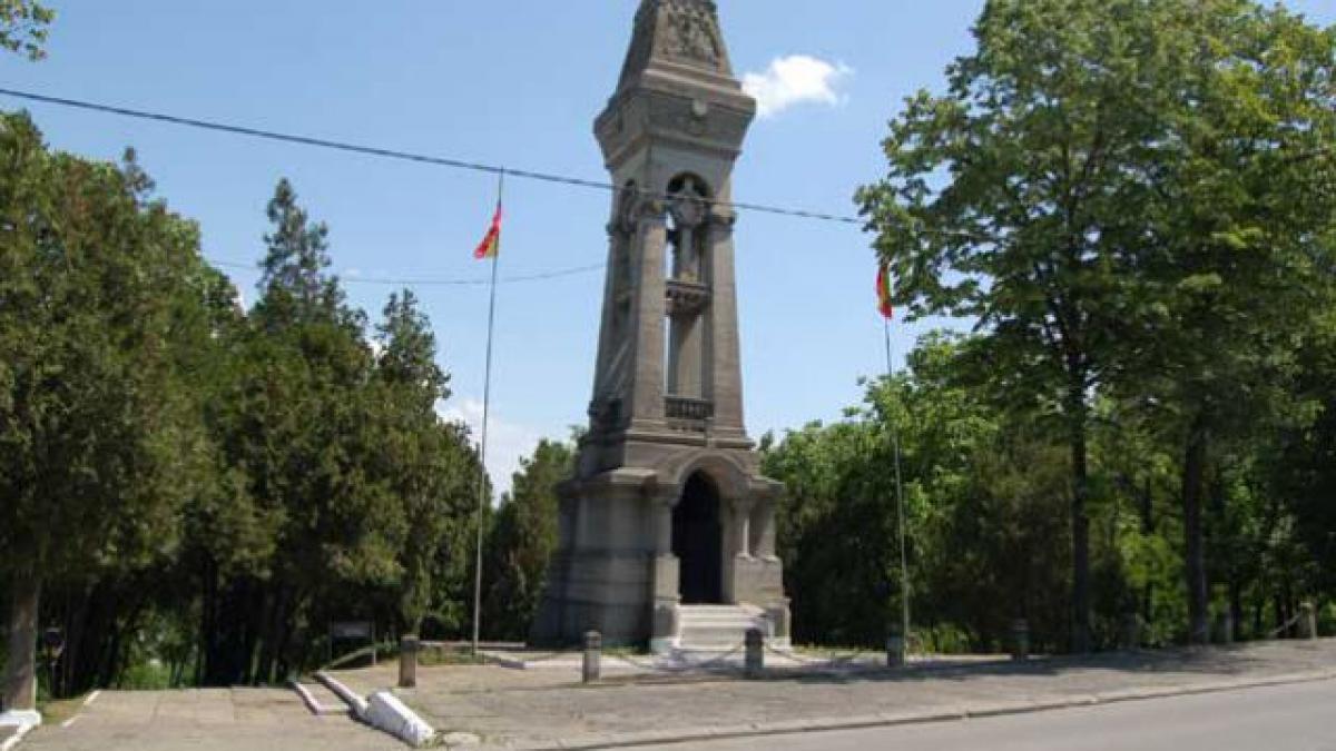 profanarea lui coanda la iasi vile si gradini de zarzavat pe osemintele eroilor si in jurul