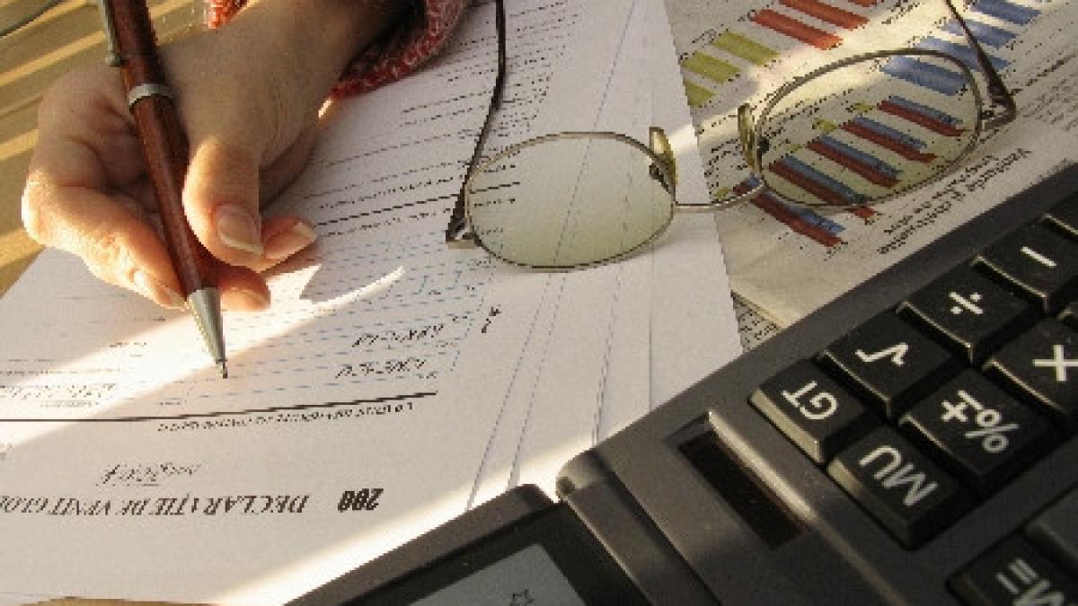 impozitul va fi modificat incepand cu 2013 persoanele fizice vor plati la fel cu cele juridice