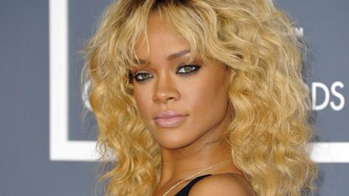 rihanna din nou sexy intr un pictorial iata cum a stranit imaginatia barbatilor