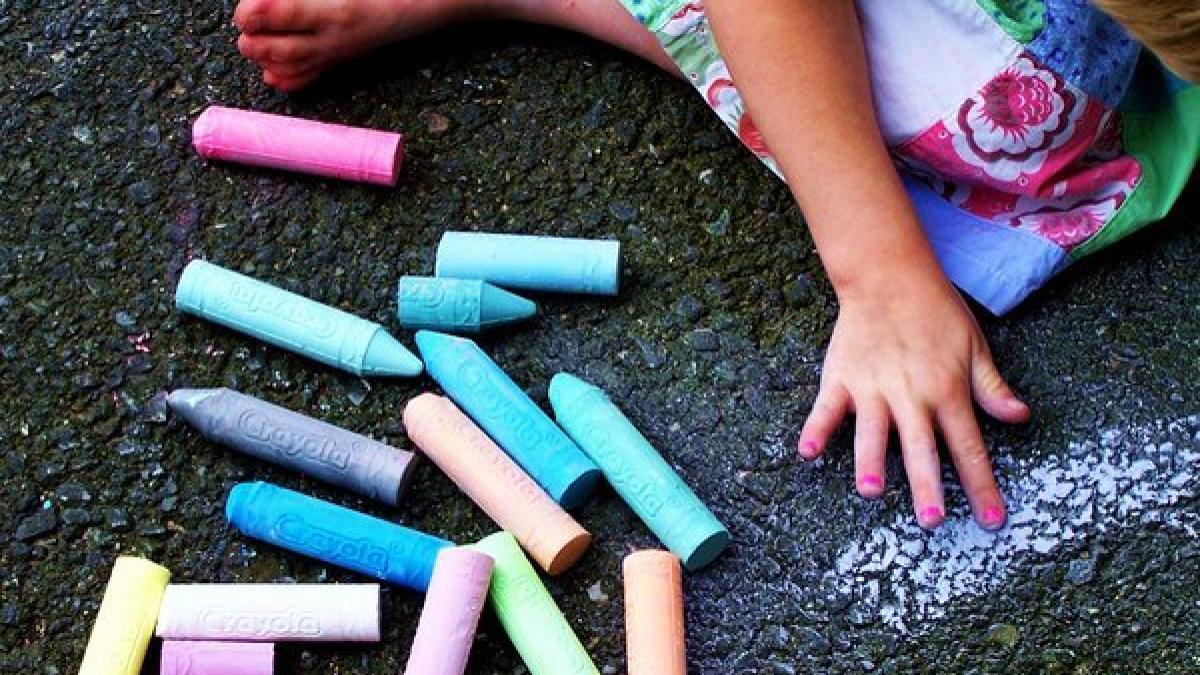 am crescut cu cheia la gat dar m am bucurat de viata mai mult ca oricand amintiri din copilarie