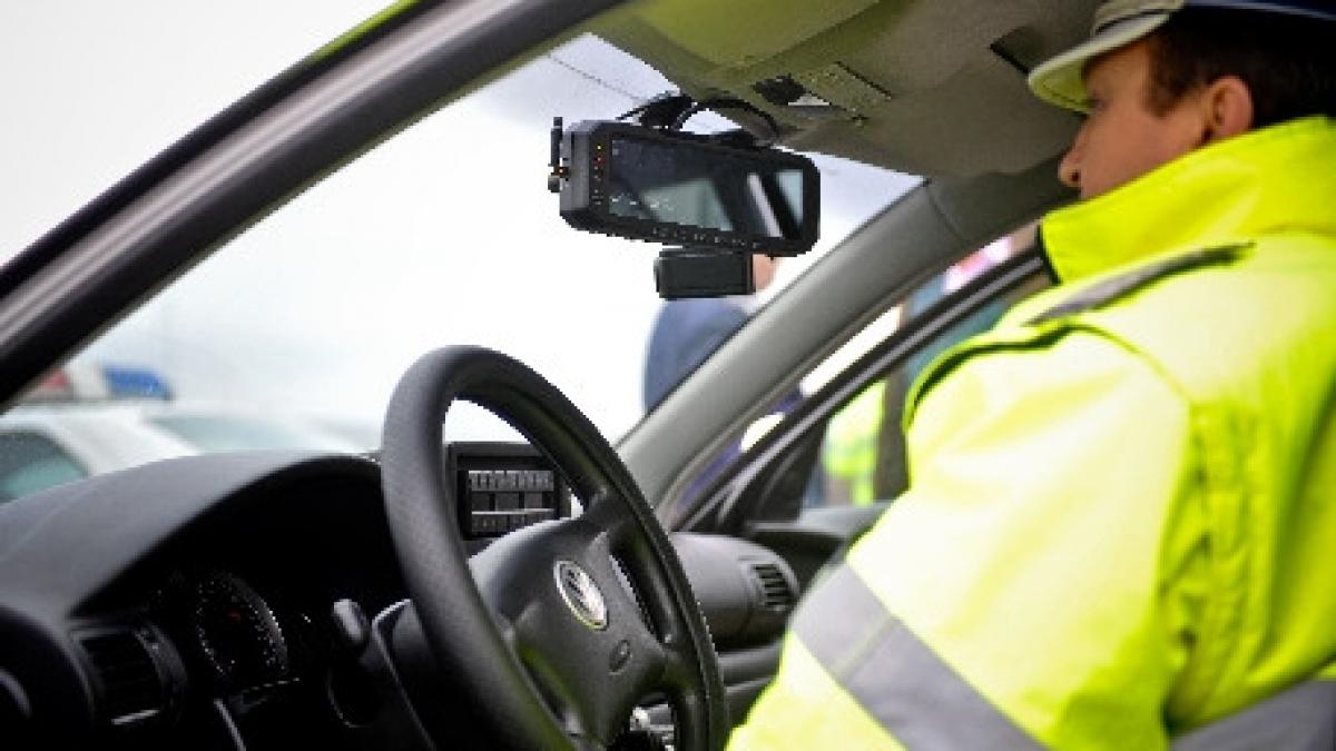 politia rutiera peste 2 300 de soferi au fost sanctionati pentru depasirea vitezei legale