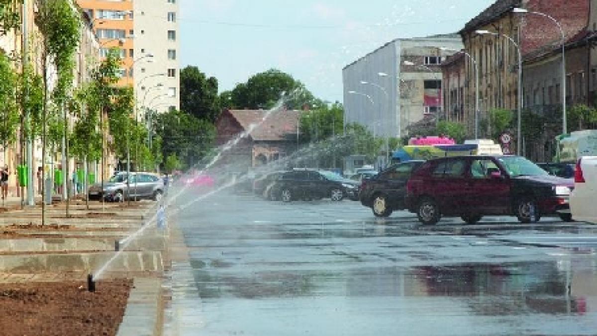 prima strada din romania care se spala singura drumul e in cartierul lui tarzan