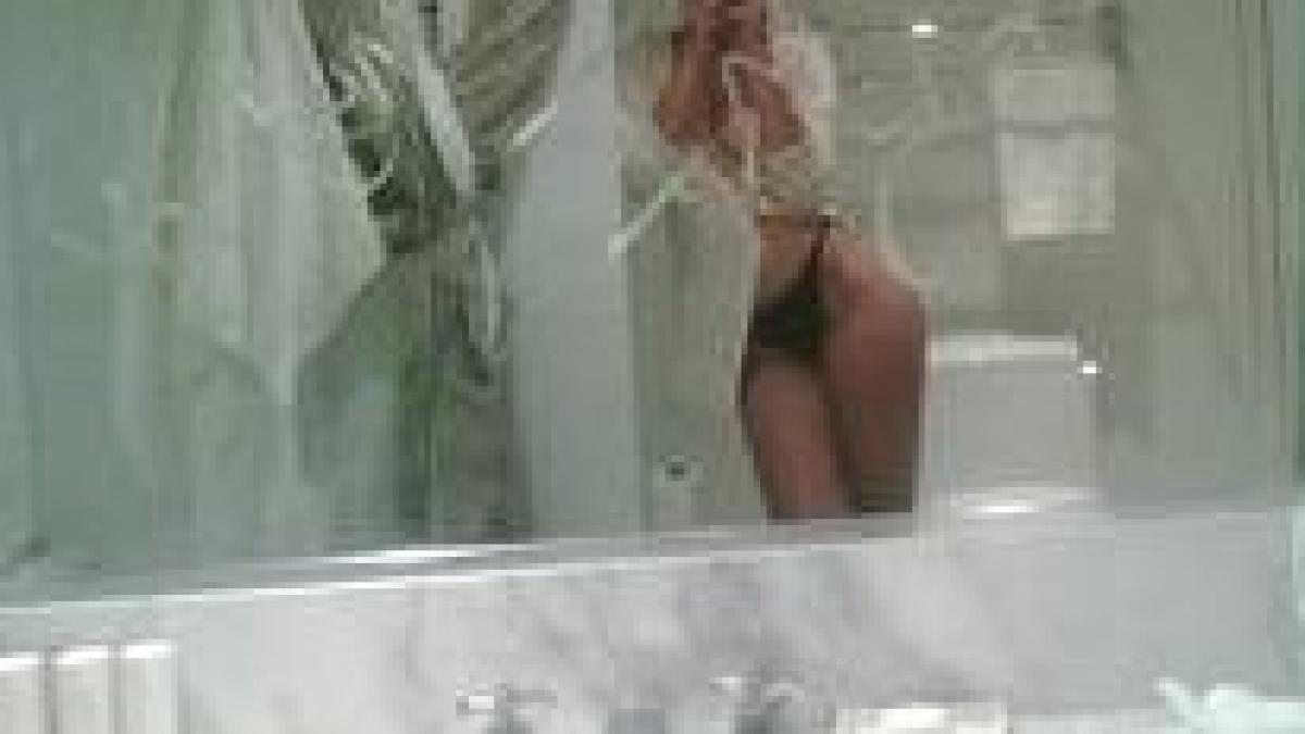 cea mai tare cantareata a momentului ar putea fi arestata iata imaginea care o poate arunca dupa