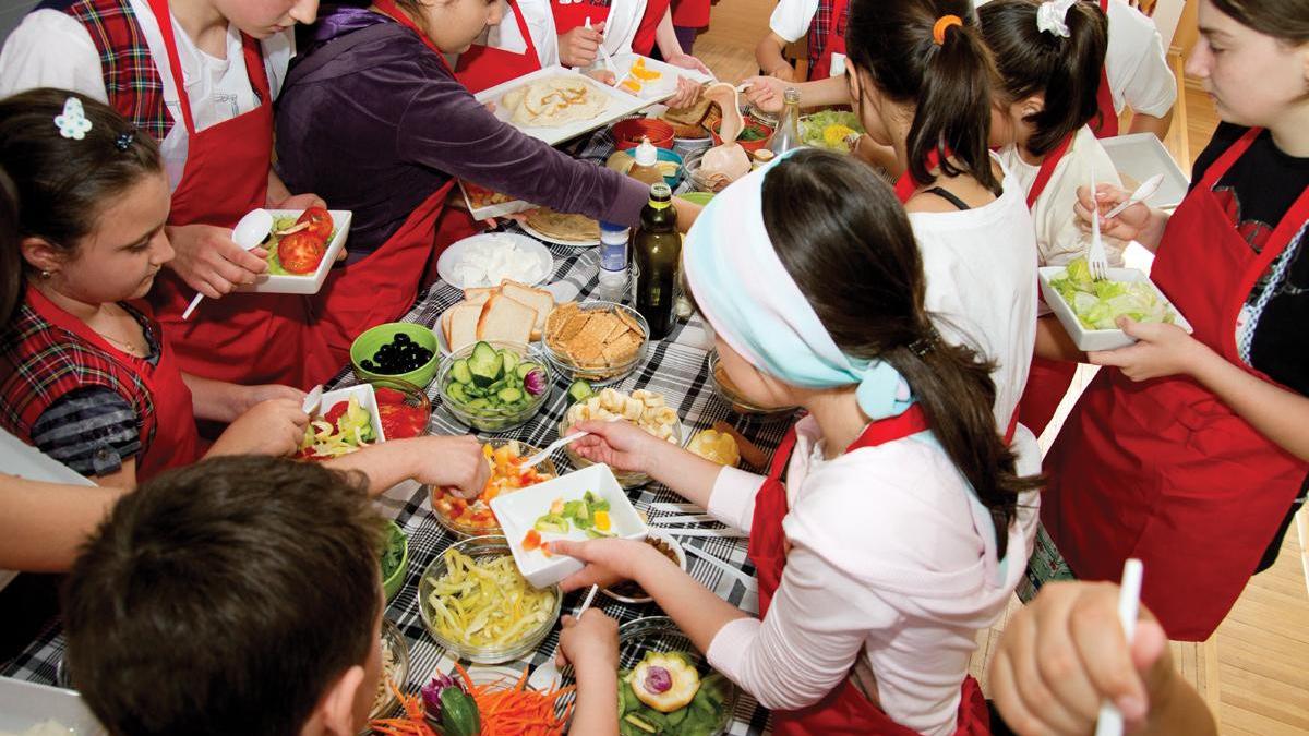 marea finala a competitiei de gatit pentru copii 21 de concurenti din 7 scoli si cel mai asteptat