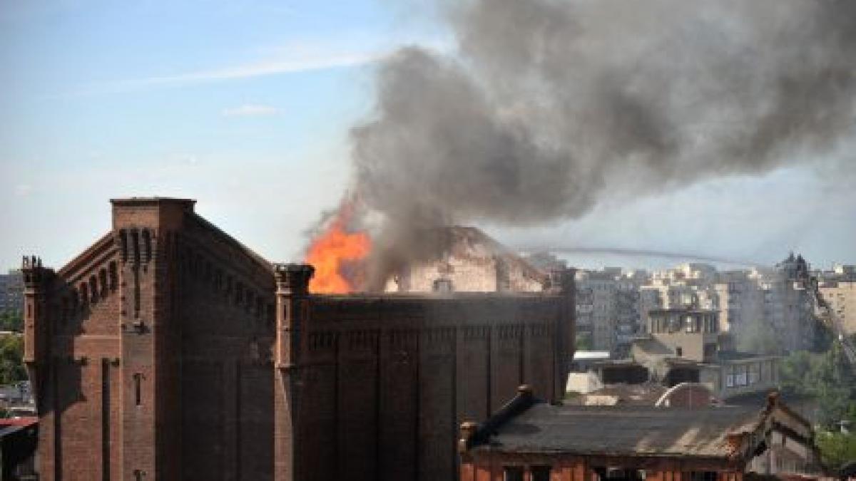 incendiul de la moara lui assan din capitala a fost stins o ancheta va stabili de la ce a pornit