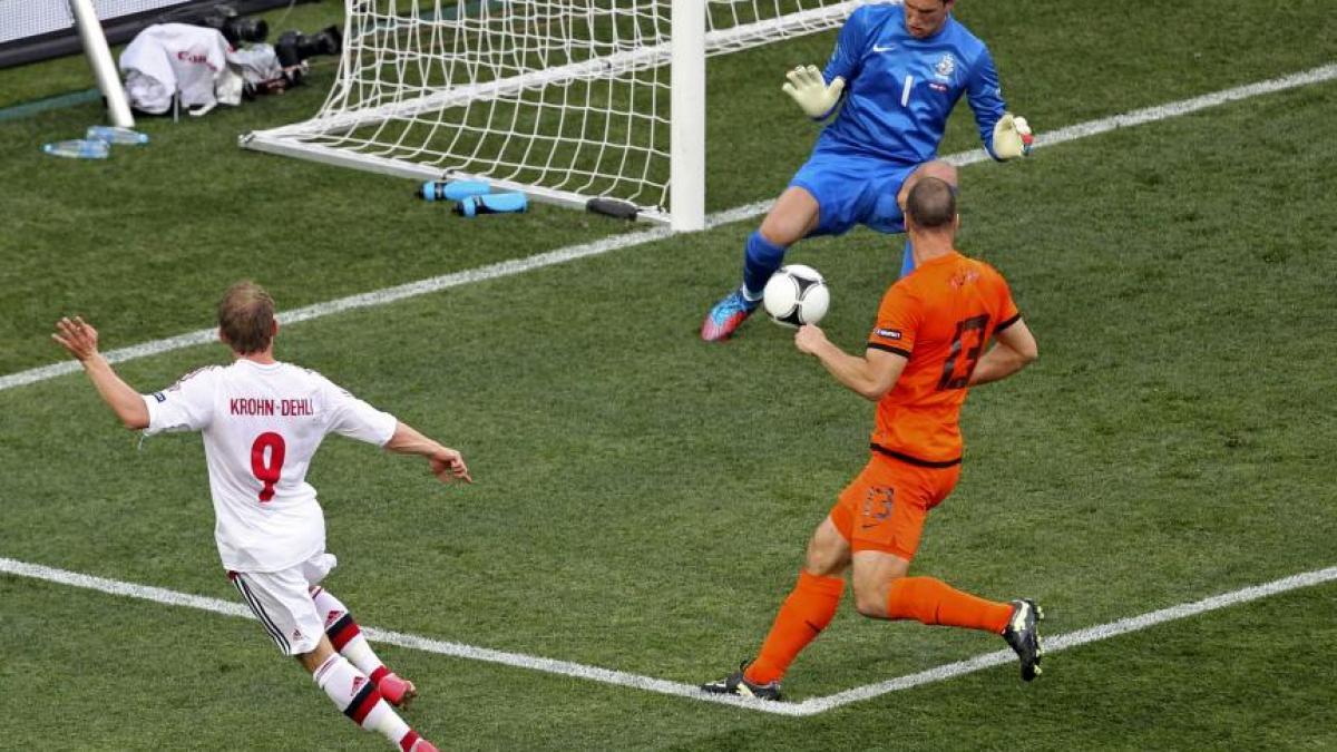 danemarca a produs prima mare surpriza de la euro a castigat cu 1 0 in fata olandei