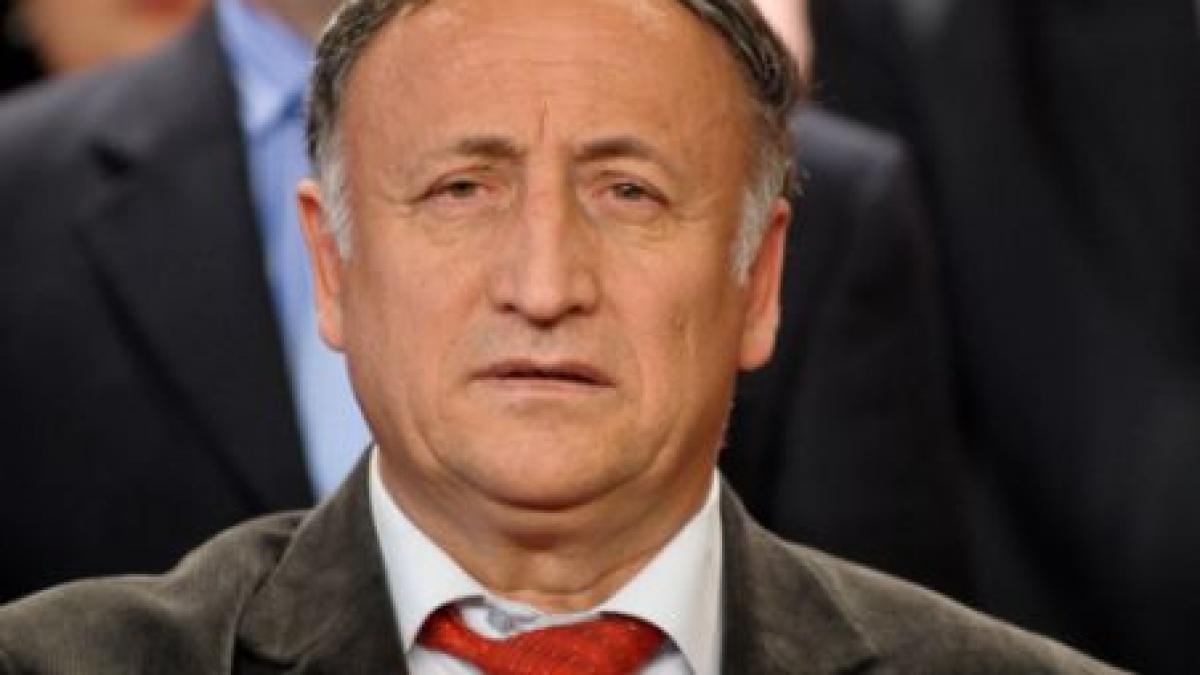 cel mai vechi primar din tara al saselea mandat consecutiv de edil al pitestiului pentru tudor