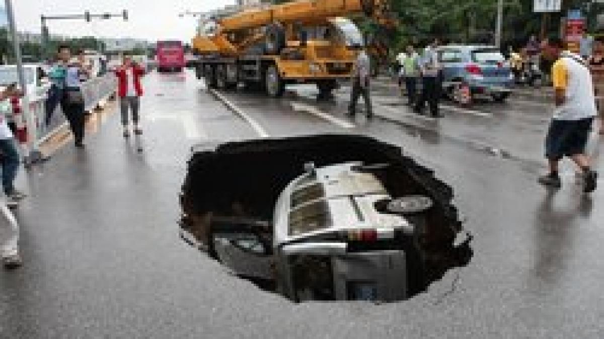 fotografiile lunii iunie vezi aici ce s a mai intamplat prin lume