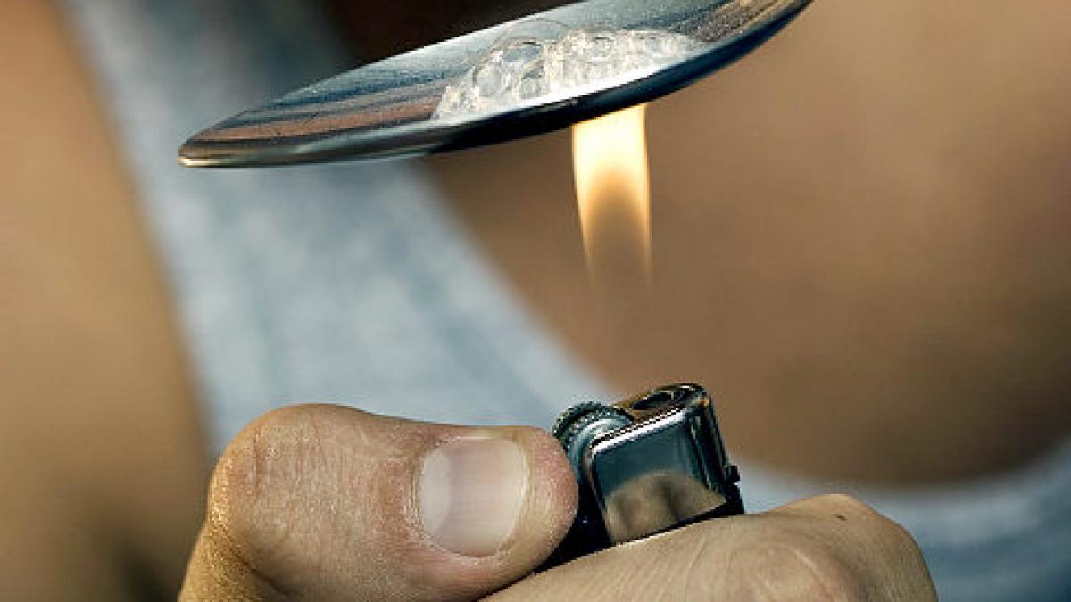 40 de kg de heroina capturate de diicot retea internationala de droguri anihilata